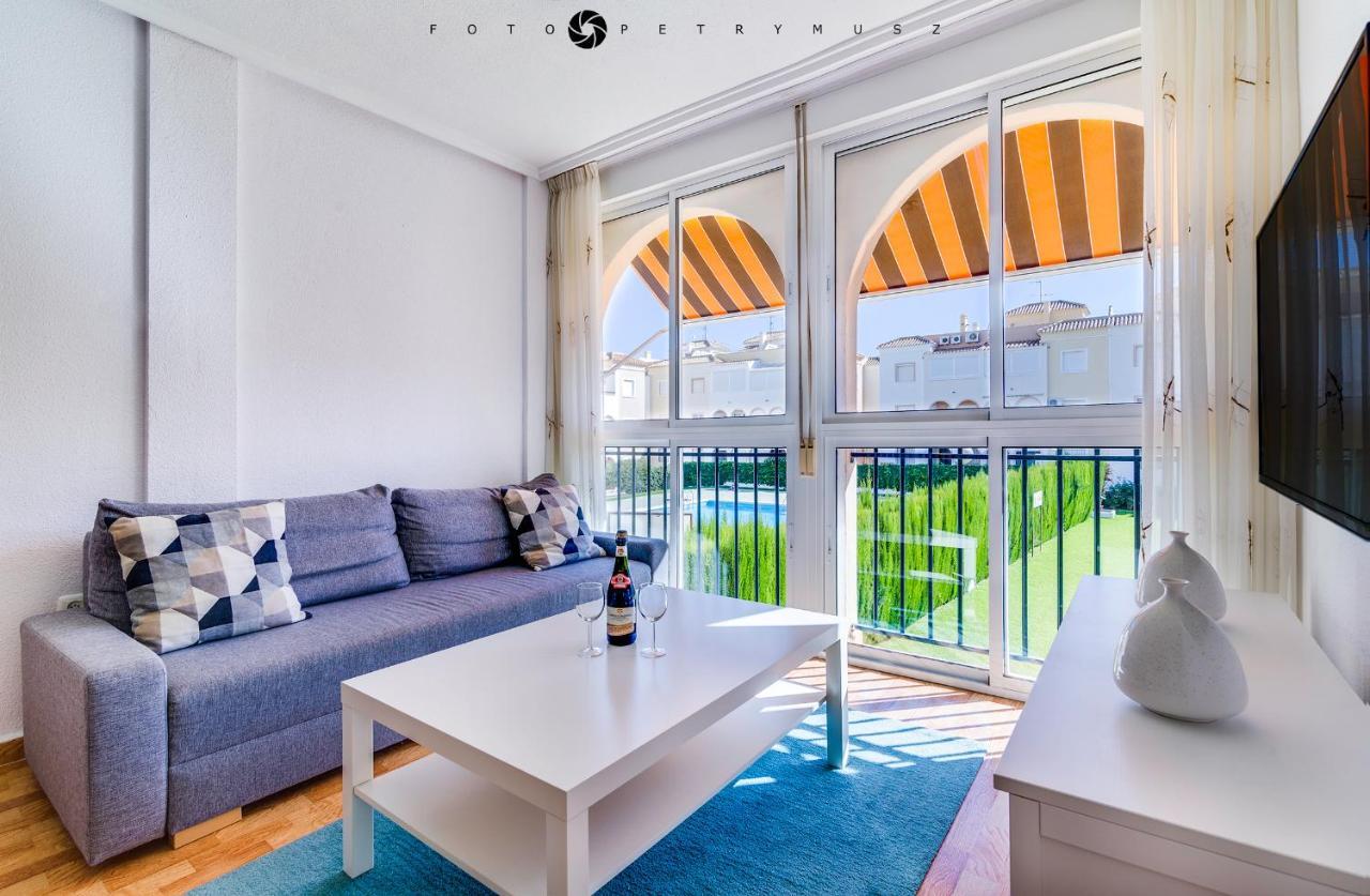 108 Apartament Fabulus Torrevieja Exterior photo