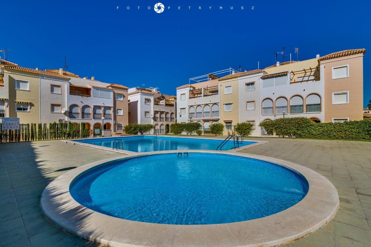 108 Apartament Fabulus Torrevieja Exterior photo